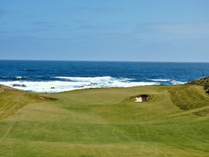 Cape Wickham 10th Approach Waves